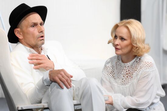 Russia Theatre Partners in Crime