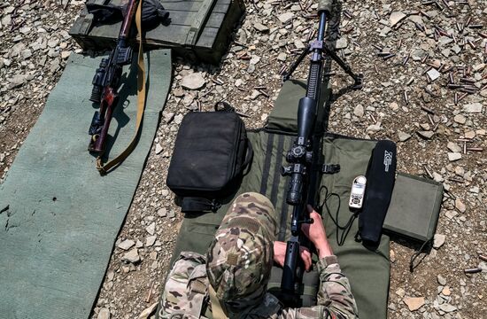 Russia Ukraine Military Operation Snipers Training
