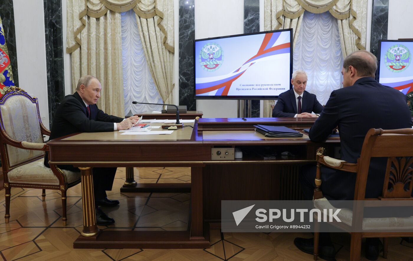 Russia Putin Defence