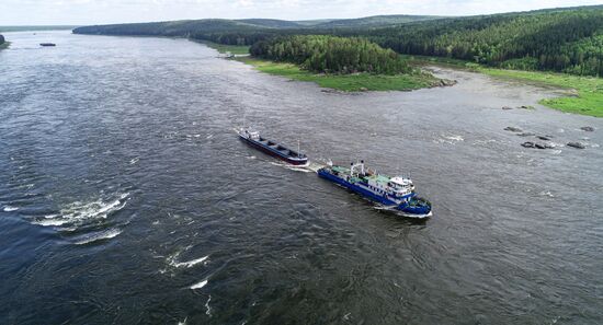 Russia Siberia Chain Steam Tow