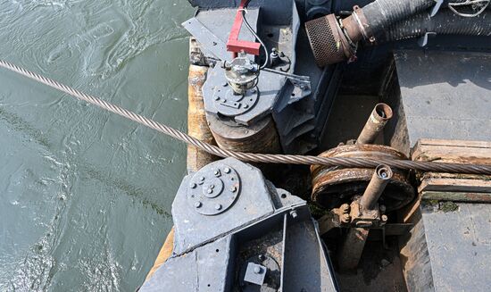 Russia Siberia Chain Steam Tow