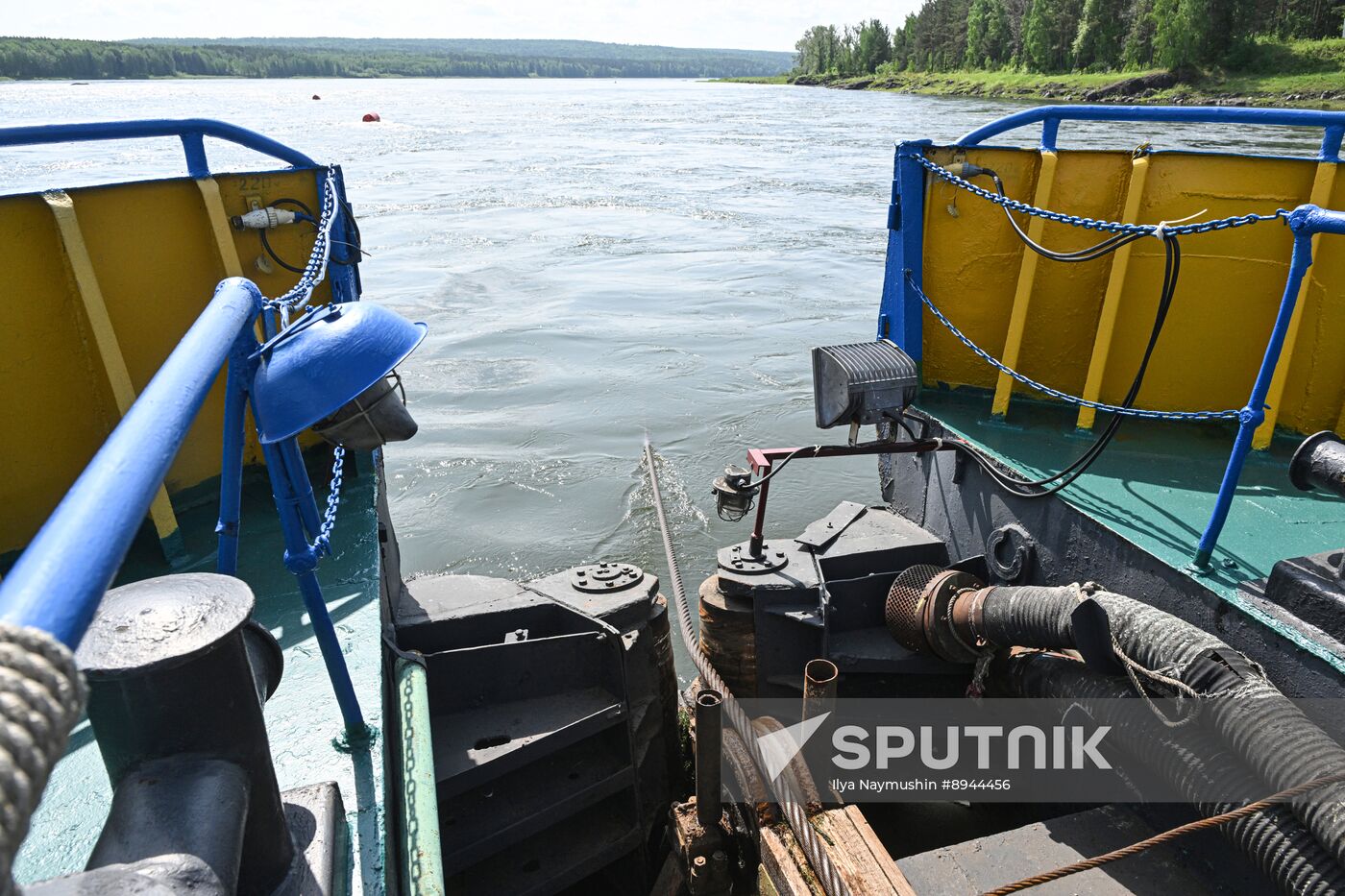 Russia Siberia Chain Steam Tow
