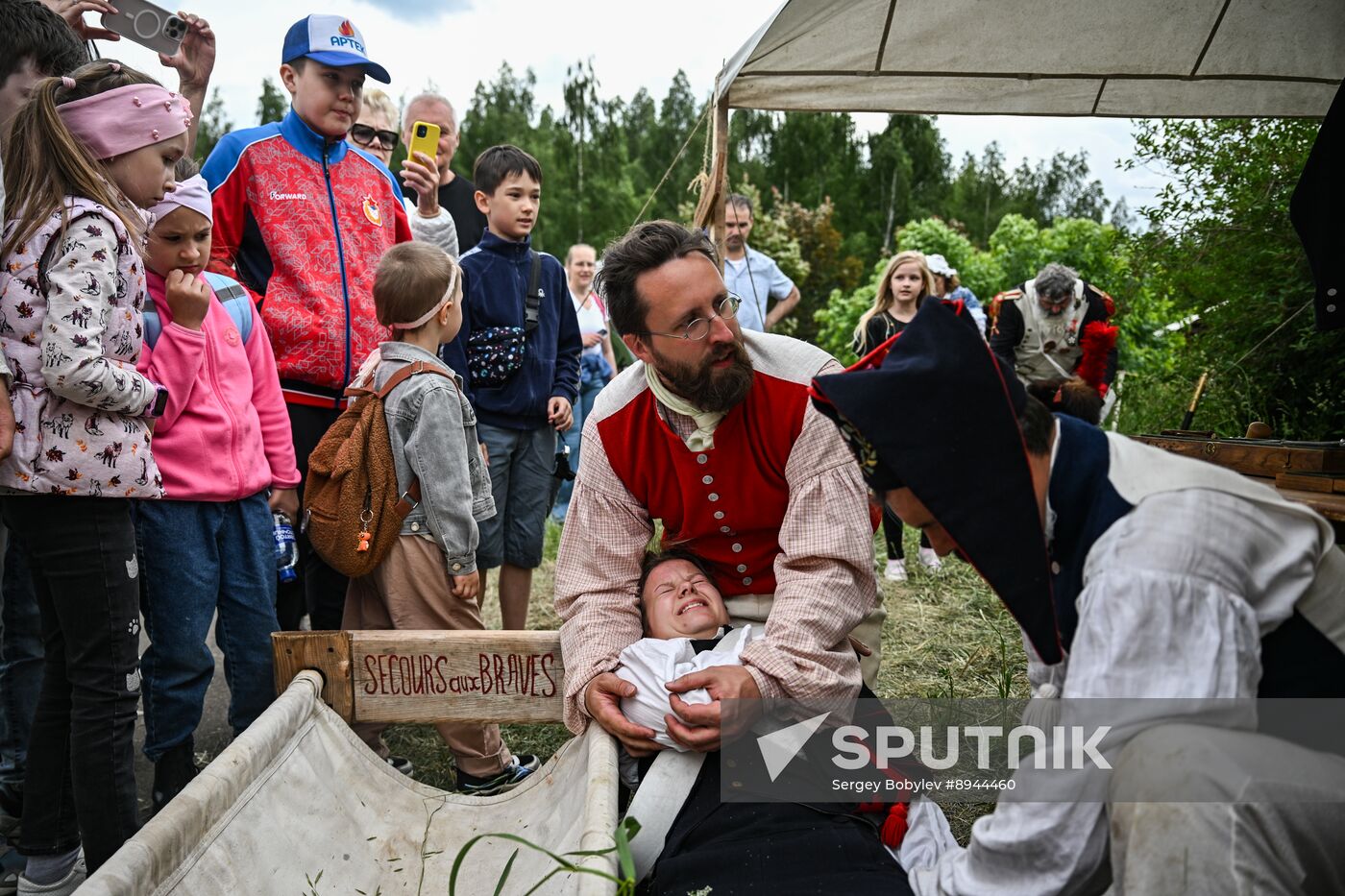 Russia Historical Festival Emperors Standoff
