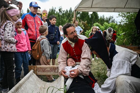 Russia Historical Festival Emperors Standoff