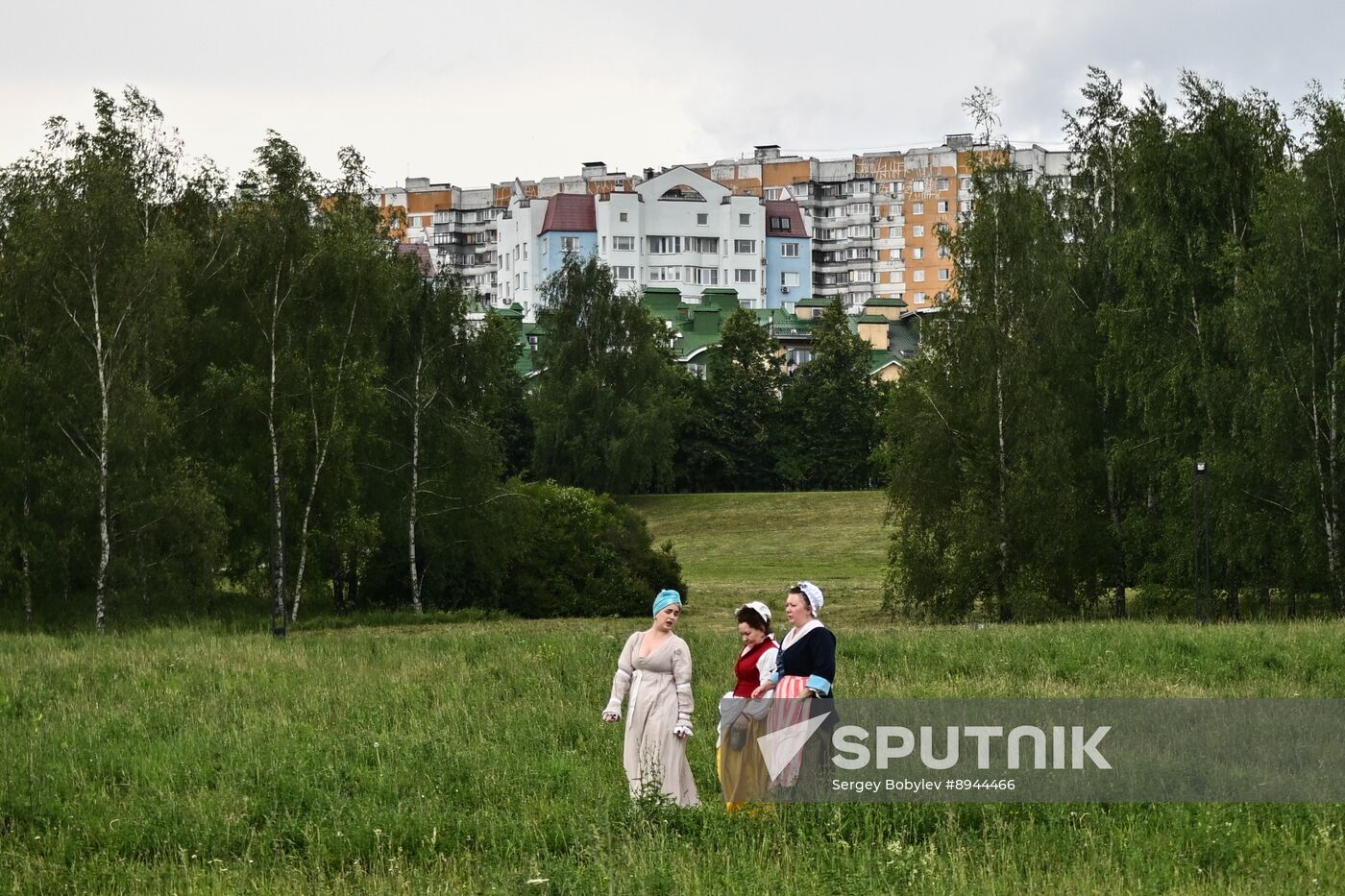 Russia Historical Festival Emperors Standoff