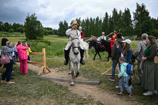 Russia Historical Festival Emperors Standoff
