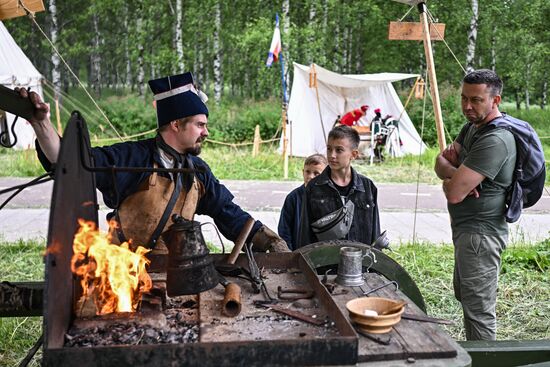 Russia Historical Festival Emperors Standoff