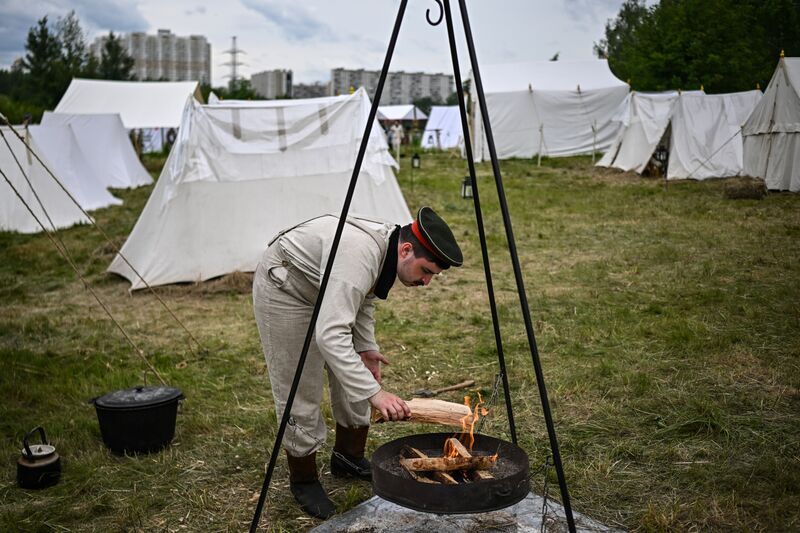 Russia Historical Festival Emperors Standoff