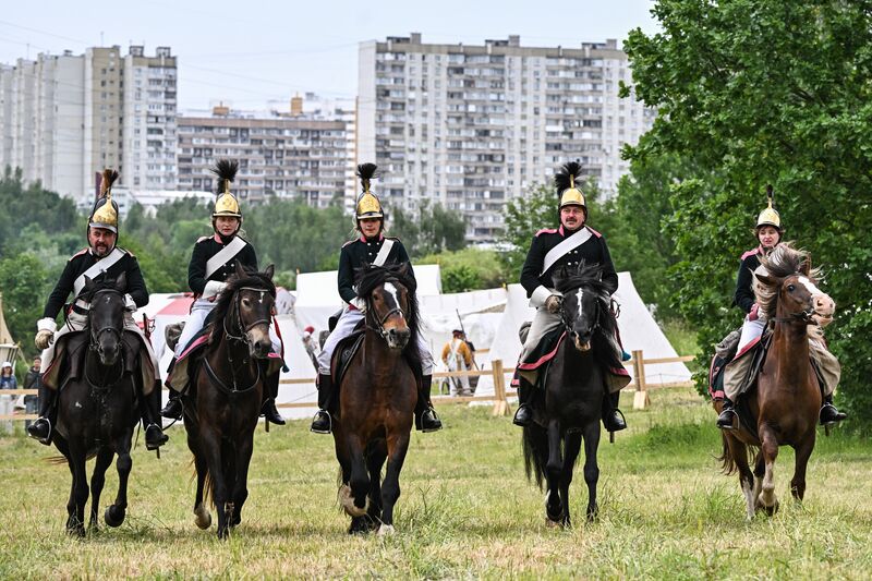 Russia Historical Festival Emperors Standoff