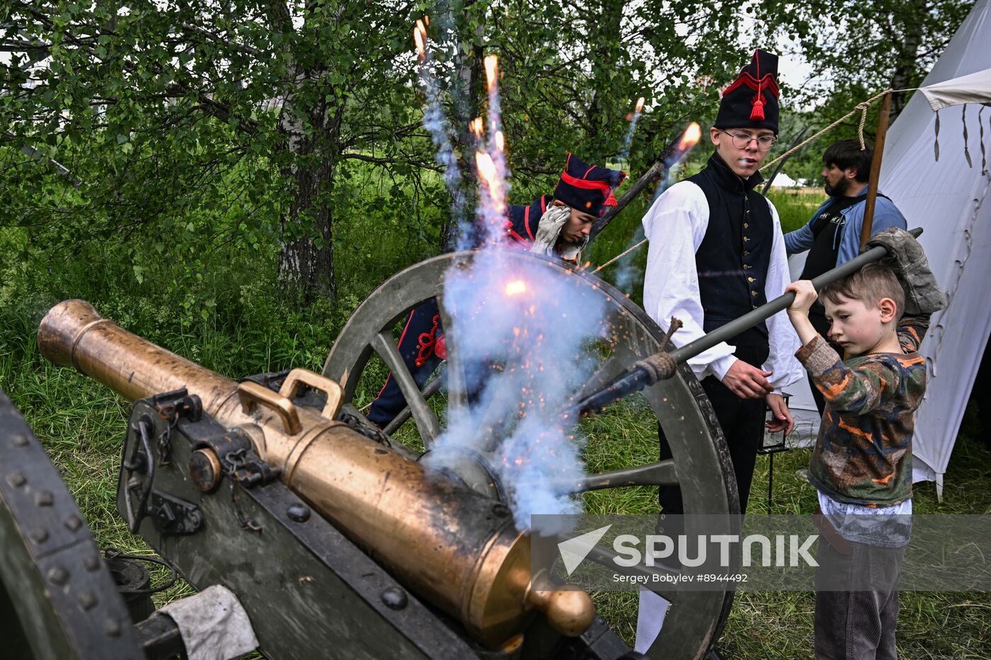 Russia Historical Festival Emperors Standoff