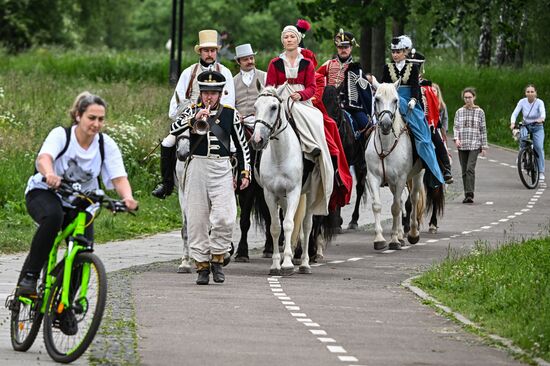 Russia Historical Festival Emperors Standoff