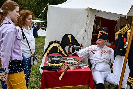 Russia Historical Festival Emperors Standoff