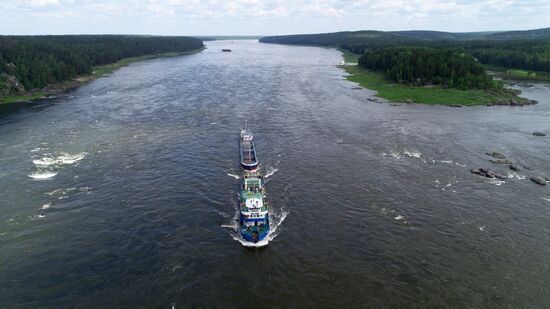 Russia Siberia Chain Steam Tow