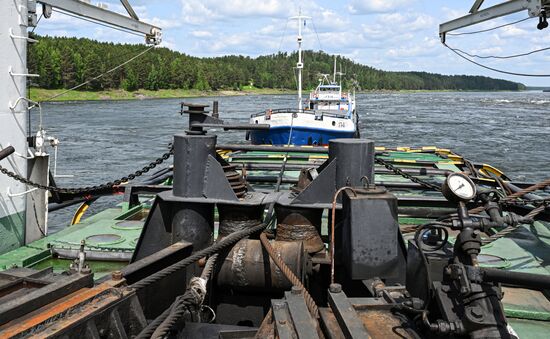 Russia Siberia Chain Steam Tow