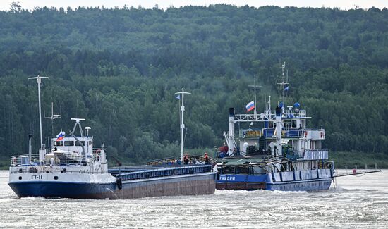 Russia Siberia Chain Steam Tow