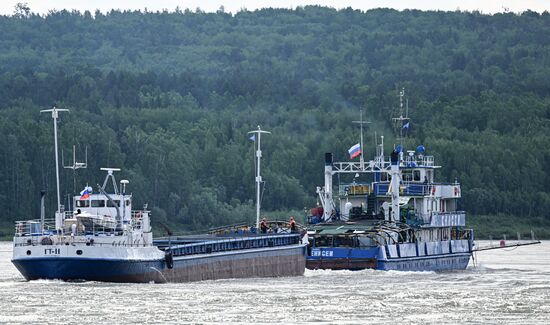 Russia Siberia Chain Steam Tow