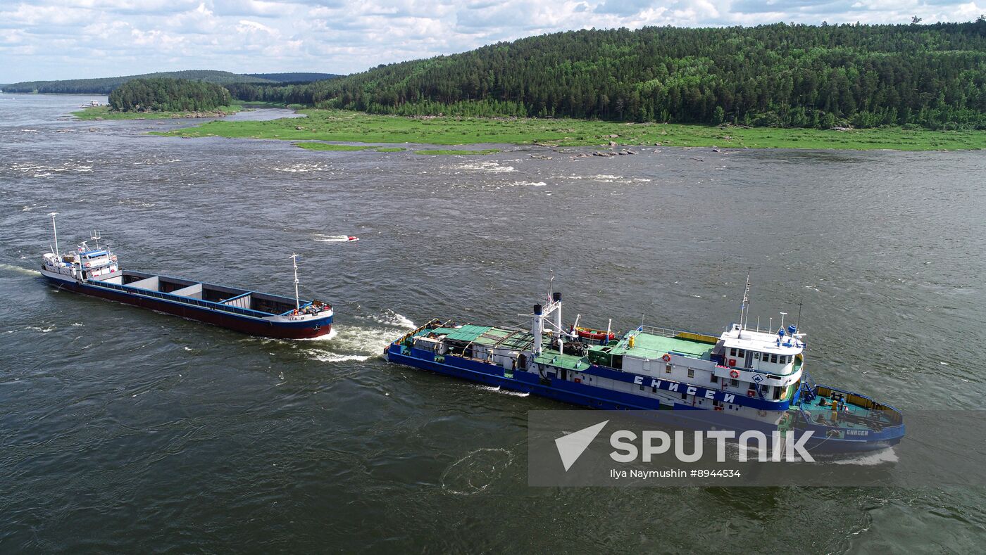 Russia Siberia Chain Steam Tow
