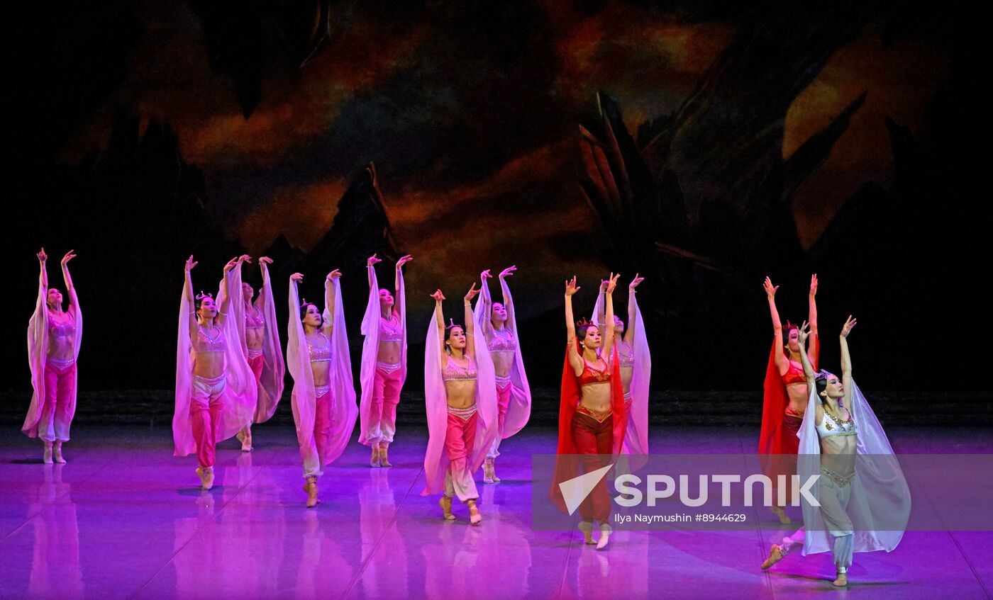 Russia Ballet Beauty Angara