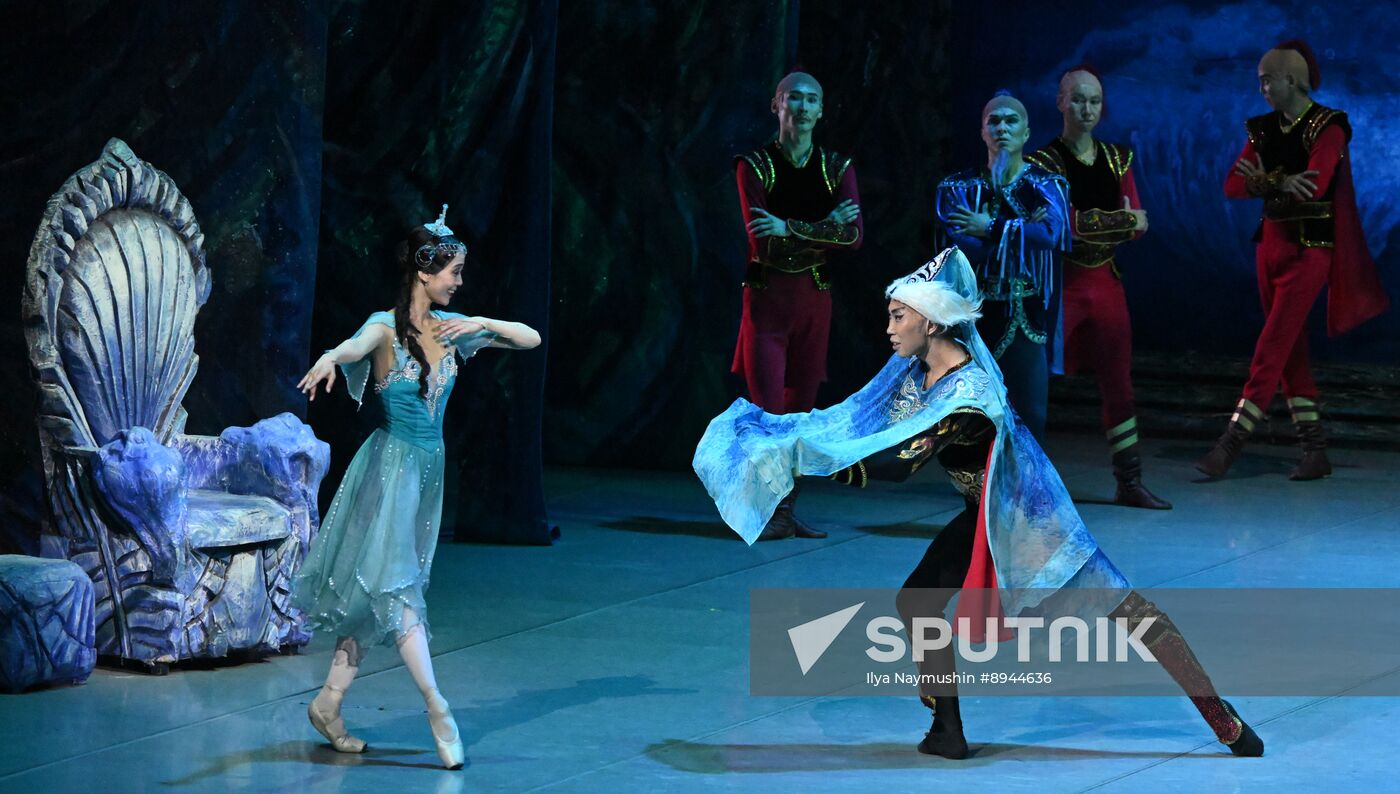 Russia Ballet Beauty Angara