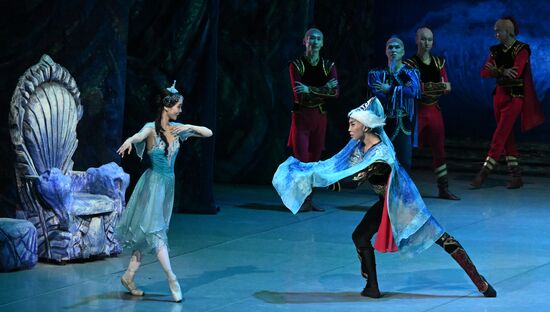 Russia Ballet Beauty Angara