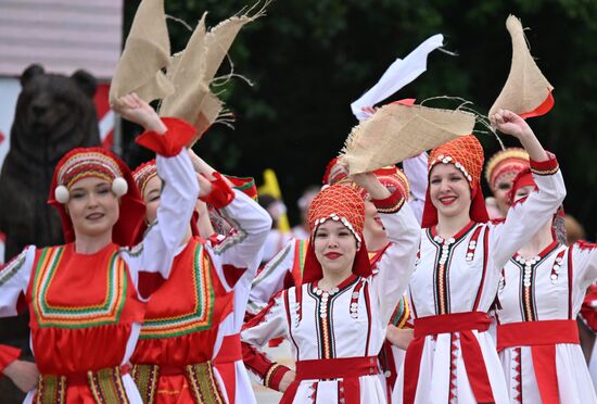Russia Traditional Mordovian Summer Soltice Feast