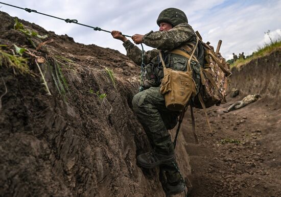 Russia Ukraine Military Operation Assault Units