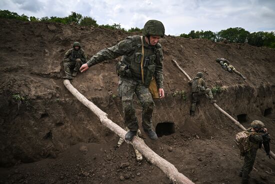 Russia Ukraine Military Operation Assault Units