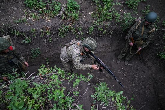 Russia Ukraine Military Operation Assault Units