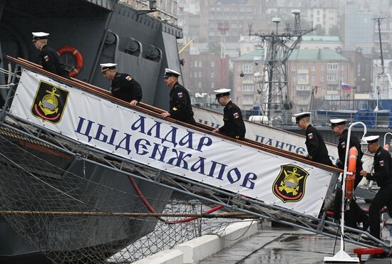 Russia Navy Warships Returning