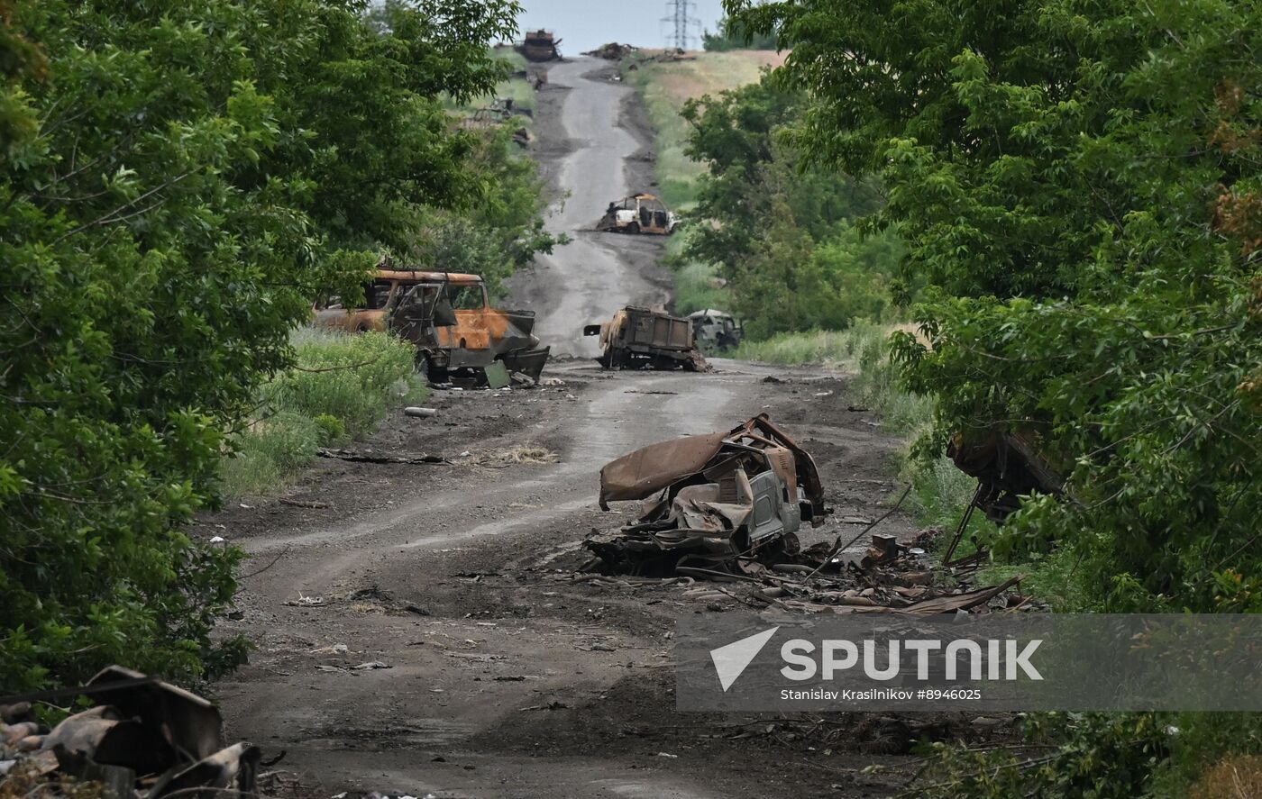 Russia Ukraine Military Operation Front Roads