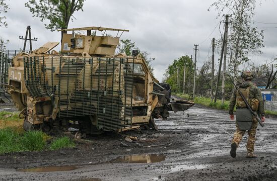 Russia Ukraine Military Operation Front Roads