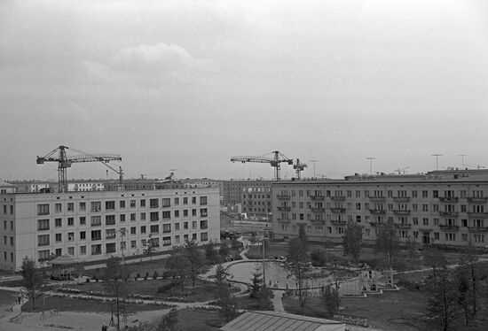 Construction of 9th residential district of Moscow's Novye Cheryomushki neighborhood