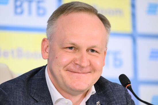 Russia Soccer Dynamo New Head Coach