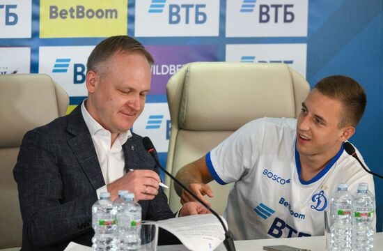 Russia Soccer Dynamo New Head Coach