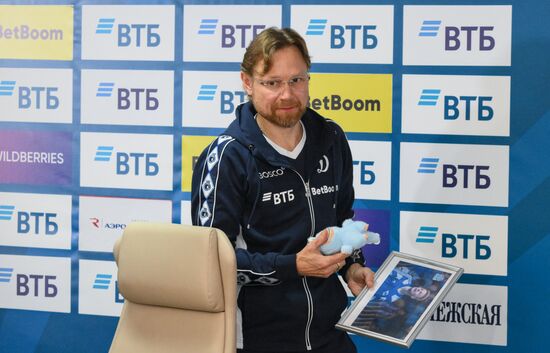 Russia Soccer Dynamo New Head Coach