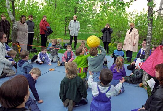 Merry-Go-Round charitable event for kids