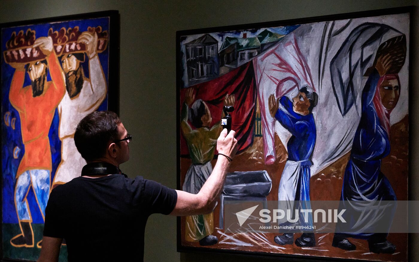 Russia Art Avant-Garde Exhibition