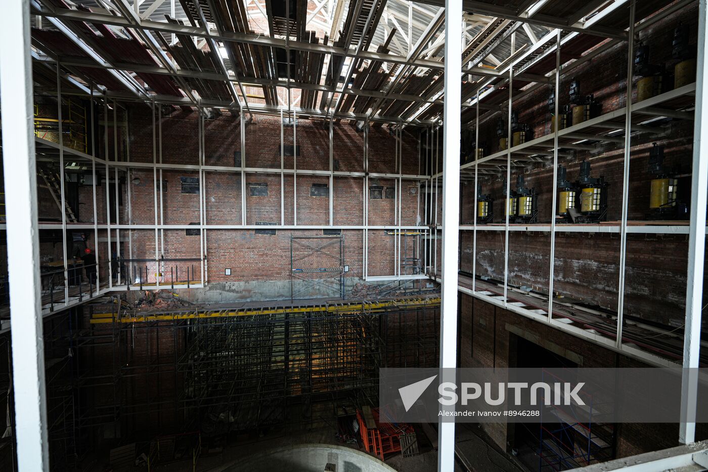Russia DPR Theatre Rebuilding