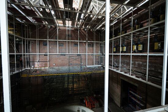 Russia DPR Theatre Rebuilding