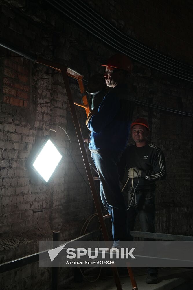 Russia DPR Theatre Rebuilding