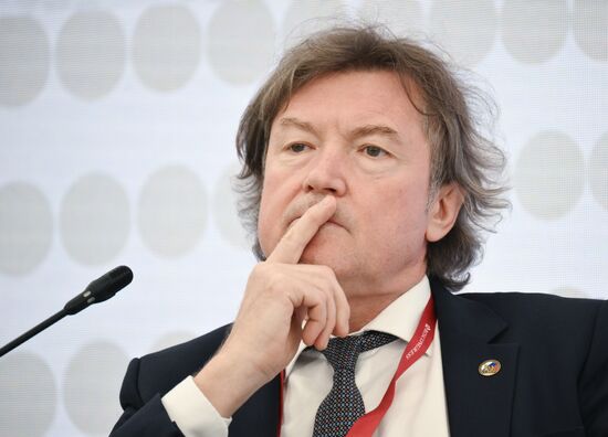 SPIEF-2025. A Focus on Birth Rates: Determining Key Features of Demographic Policy