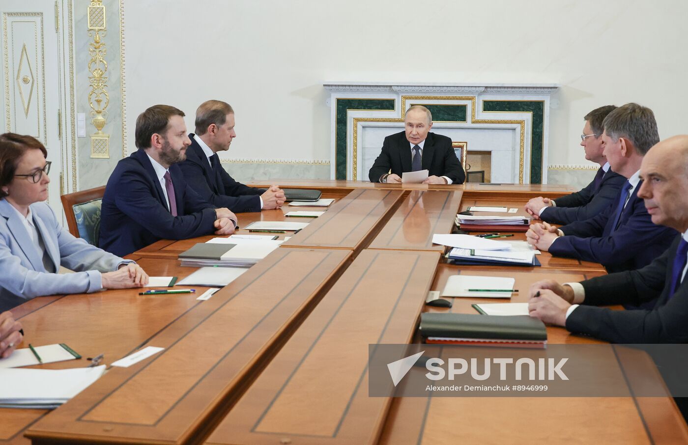 Russia Putin Economy