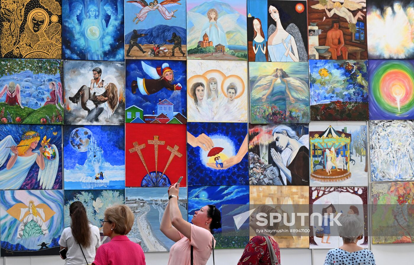 Russia Angels of Peace Art Project