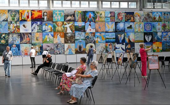 Russia Angels of Peace Art Project