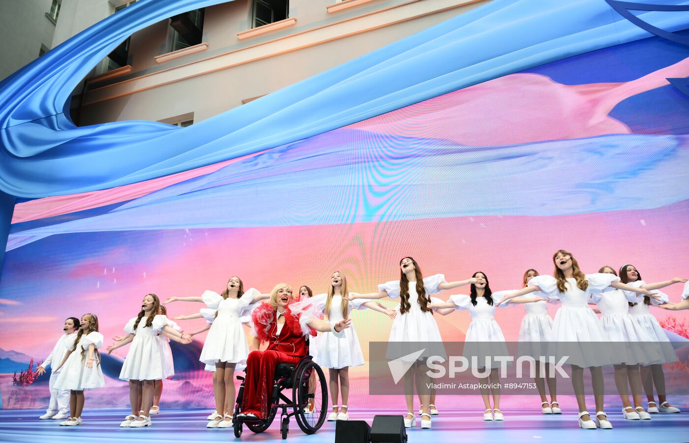 SPIEF-2025. Opening of the 'On the Wings' exhibition and gala show