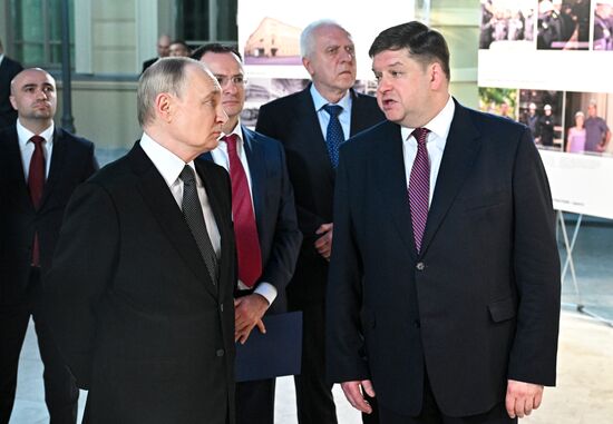 Russia Putin St Petersburg Conservatory