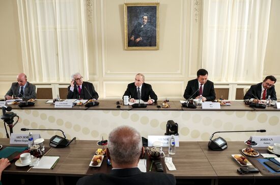 Russia Putin International News Agencies