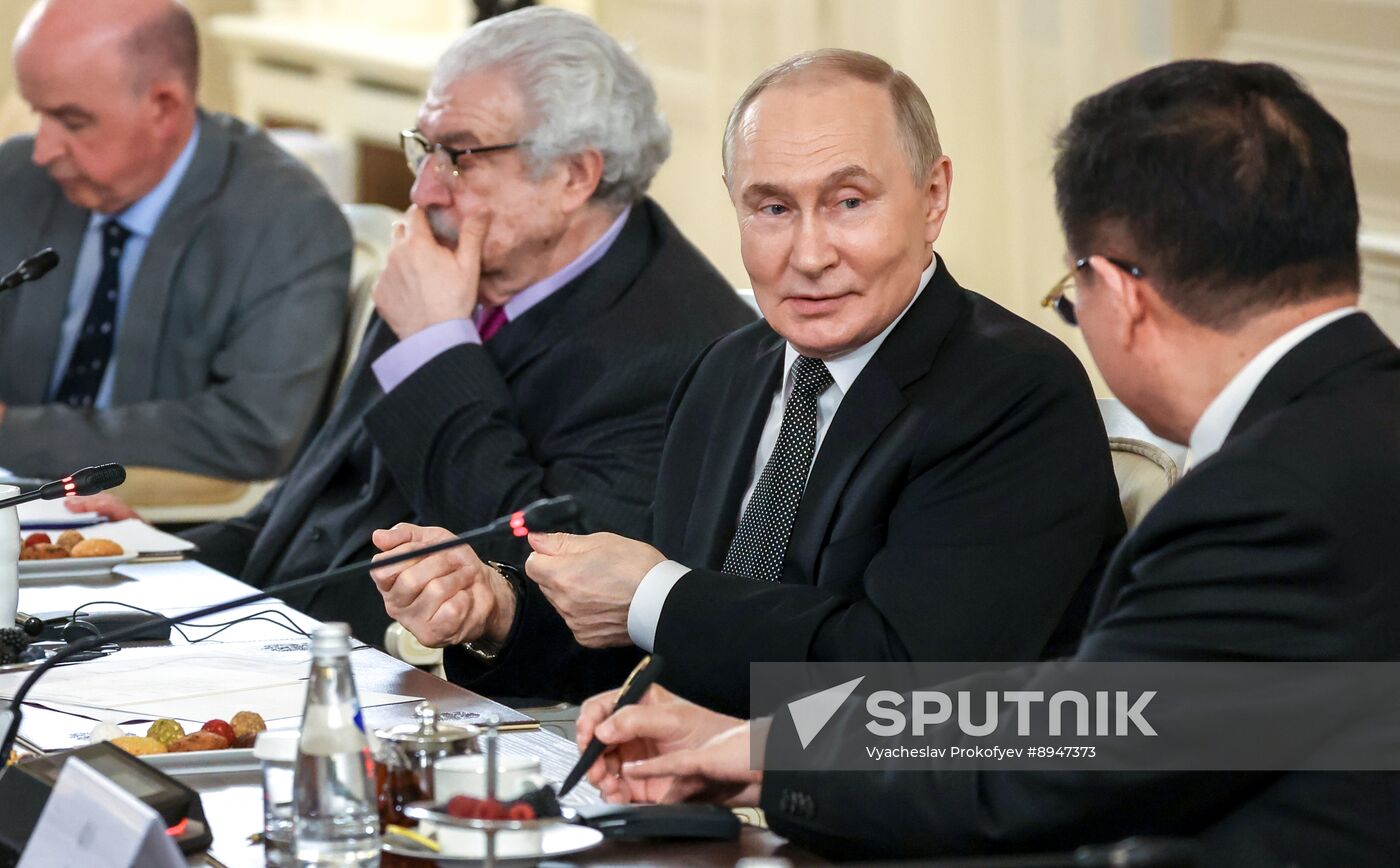 Russia Putin International News Agencies