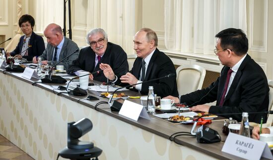 Russia Putin International News Agencies