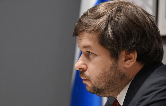 SPIEF-2025. Meeting of Moldovan Party of Socialists leader I. Dodon and Russian Energy First Deputy Minister P. Sorokin